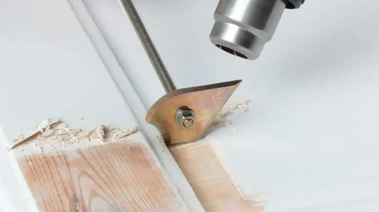 Strumento per sverniciatore fai da te rimuove vernice da legno.