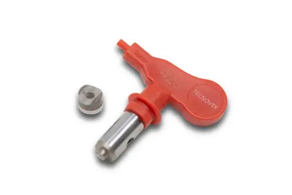 Ugello Tecnoover 425, ideale per verniciare auto con precisione.